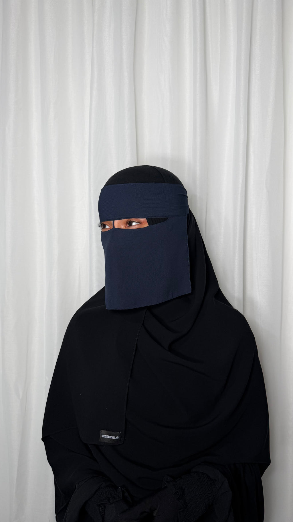Navy niqab