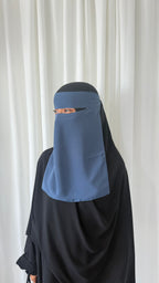 Berry niqab