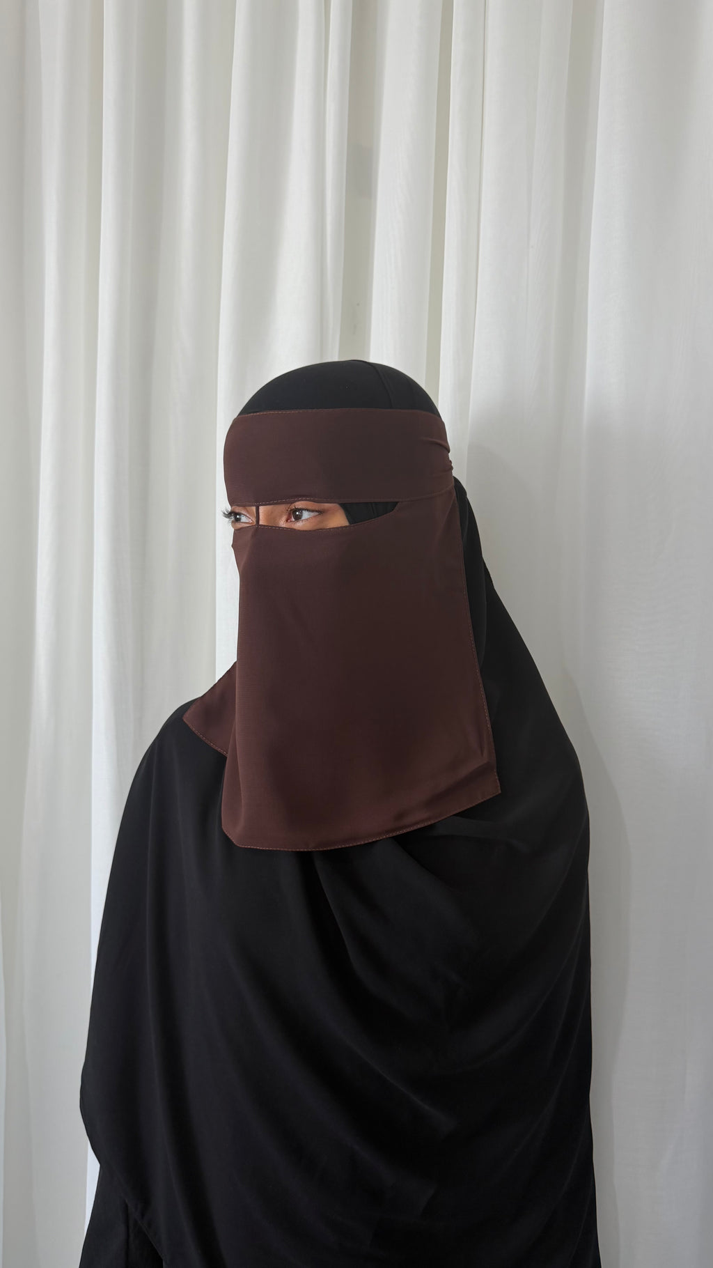 Walnut niqab