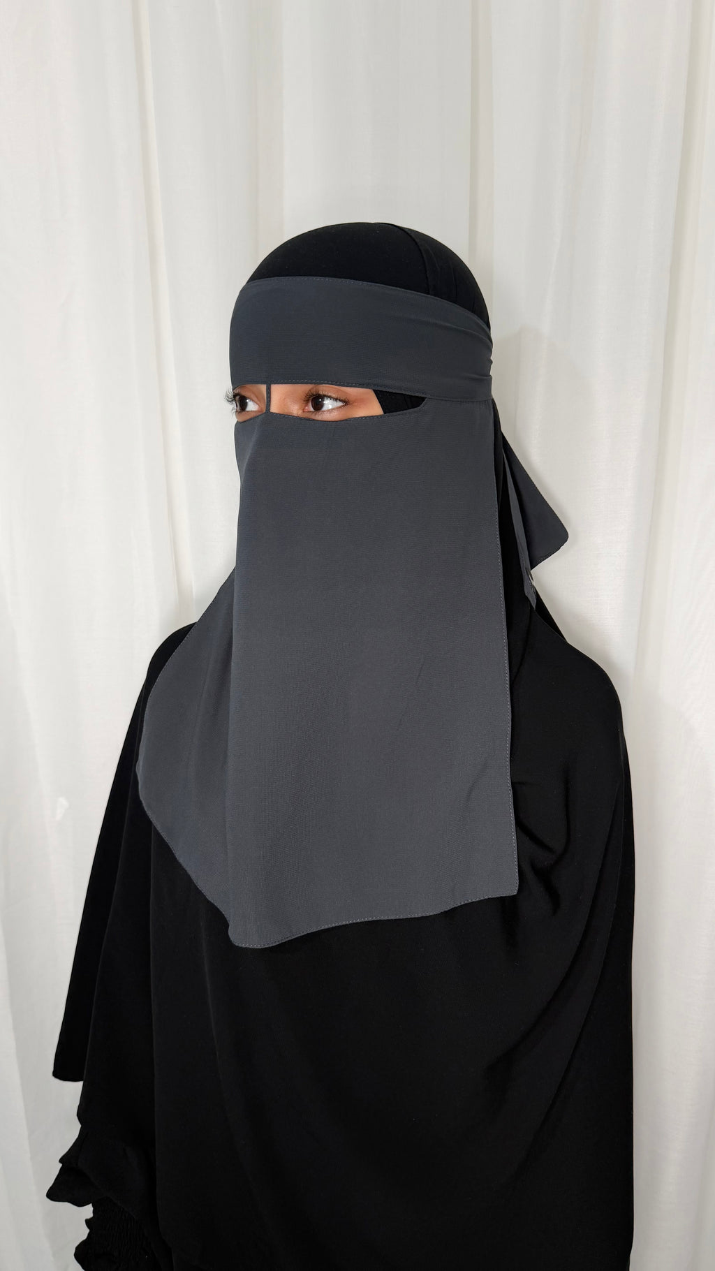 Graphite niqab