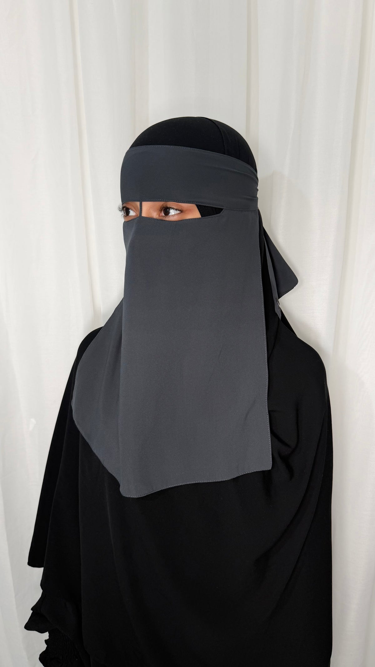 Graphite niqab