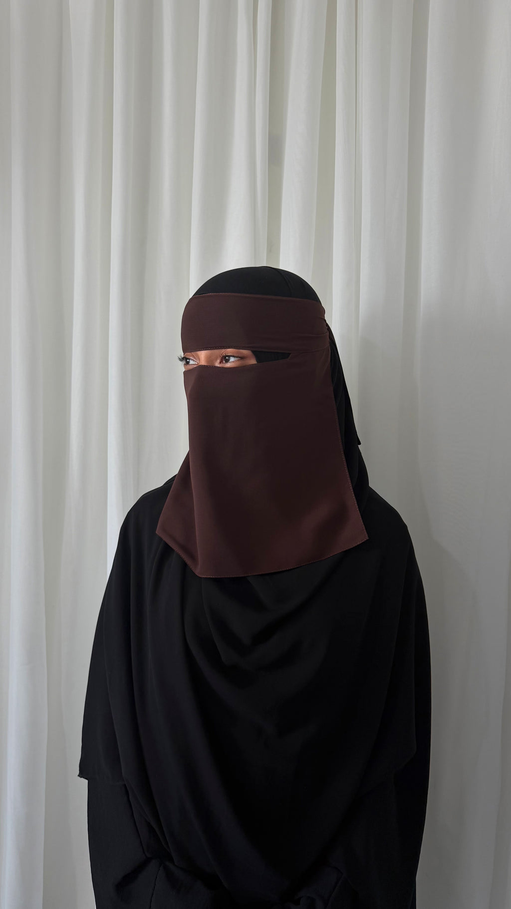 Walnut niqab