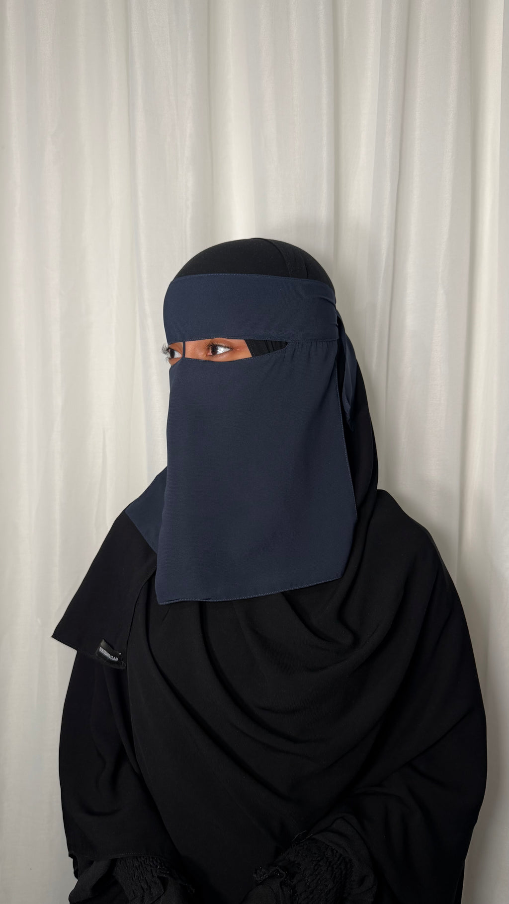 Navy niqab