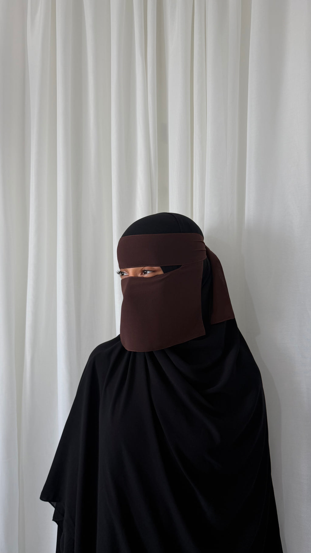 Walnut niqab
