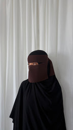 Walnut niqab