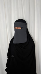 Graphite niqab